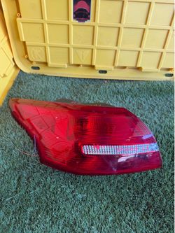 2017 Ford Focus Left/Driver Side Tail Light