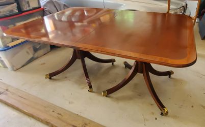 Dining Table + leaves + 6 Chairs