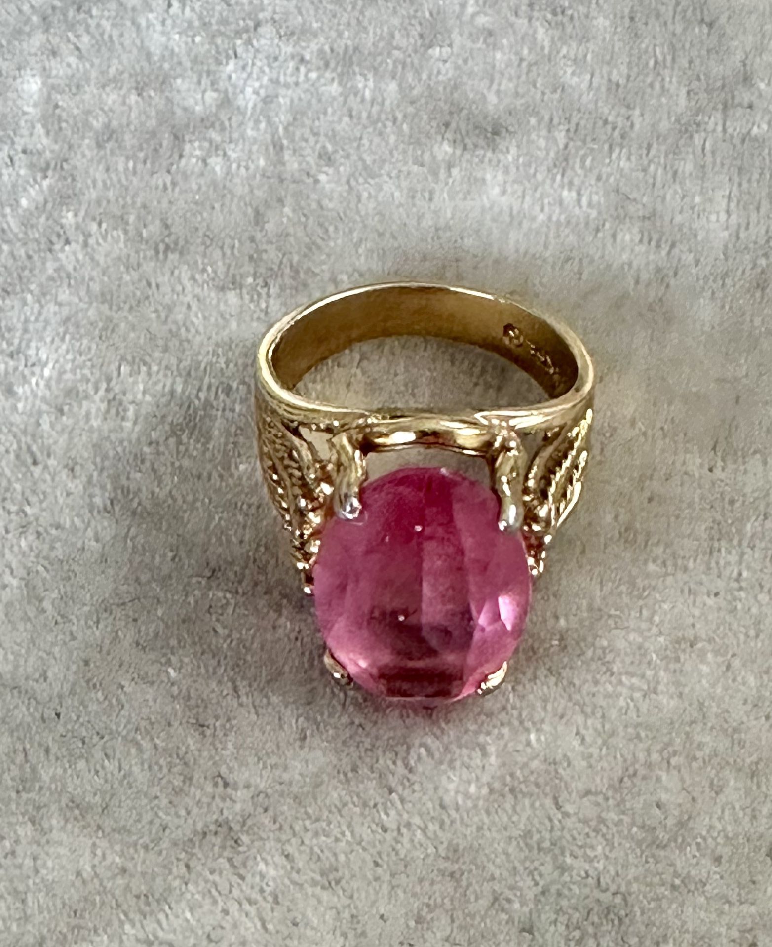 Vintage 18k HGE Gold Plated , Pink, Size 5.5, 5.2 Grams Total Weight 