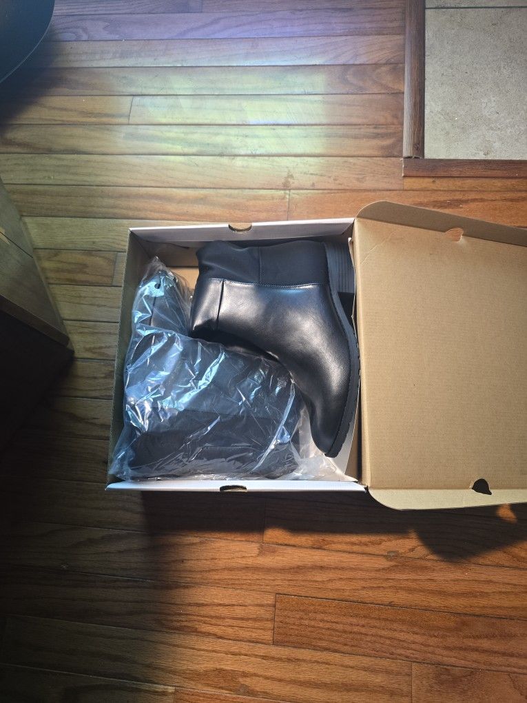 Worthington Black Knee-High Riding Boots – Women’s Size 10