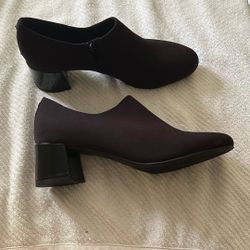 Size 9 Black Anne Klein Boots