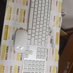 APPLE WIRELESS MICE AND CABLE KEYBOARD (D1032)

