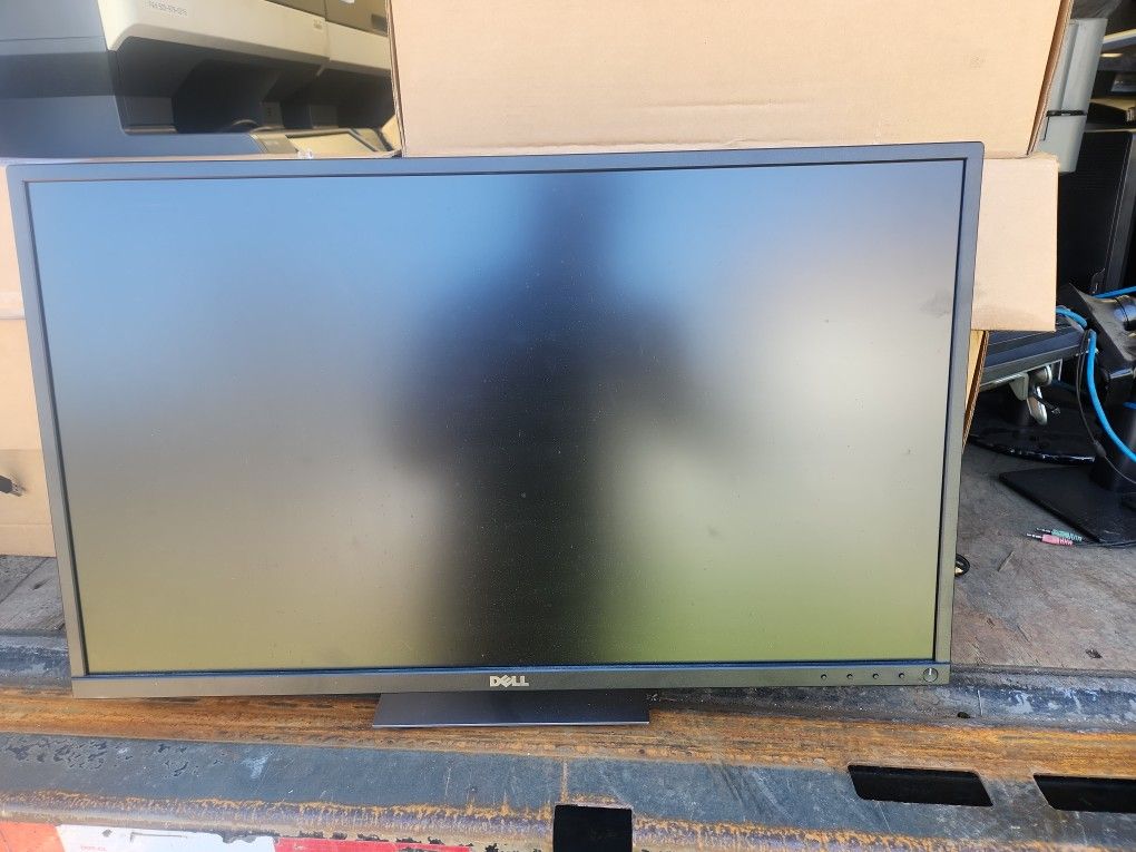 Dell 27 inch Widesceen Monitor