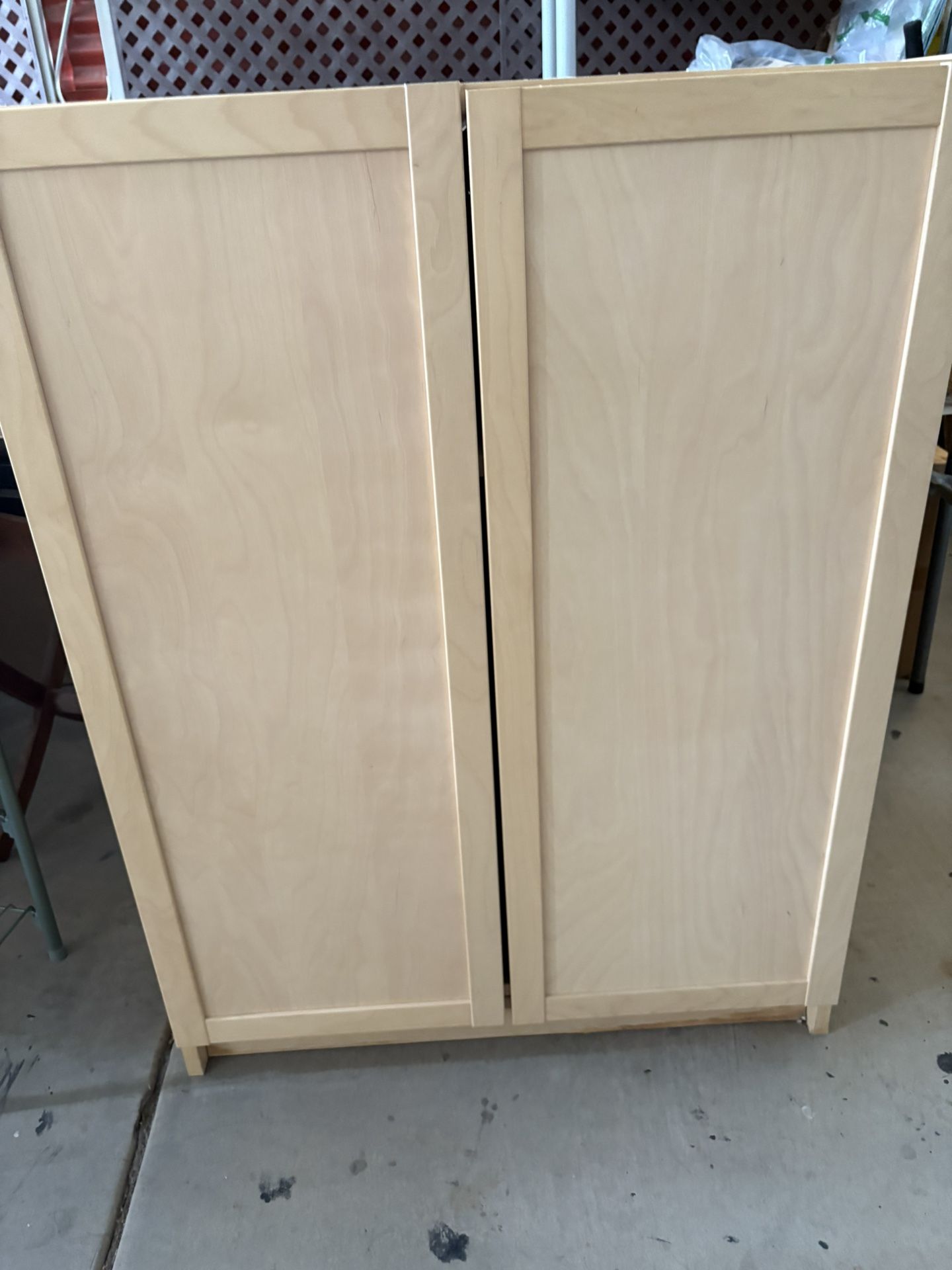 Very Good Condition Floor Cabinet 31x12x42