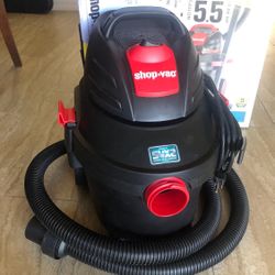 Shop Vac  5.5hp - 4 Gallon Wet/dry Vacuum 