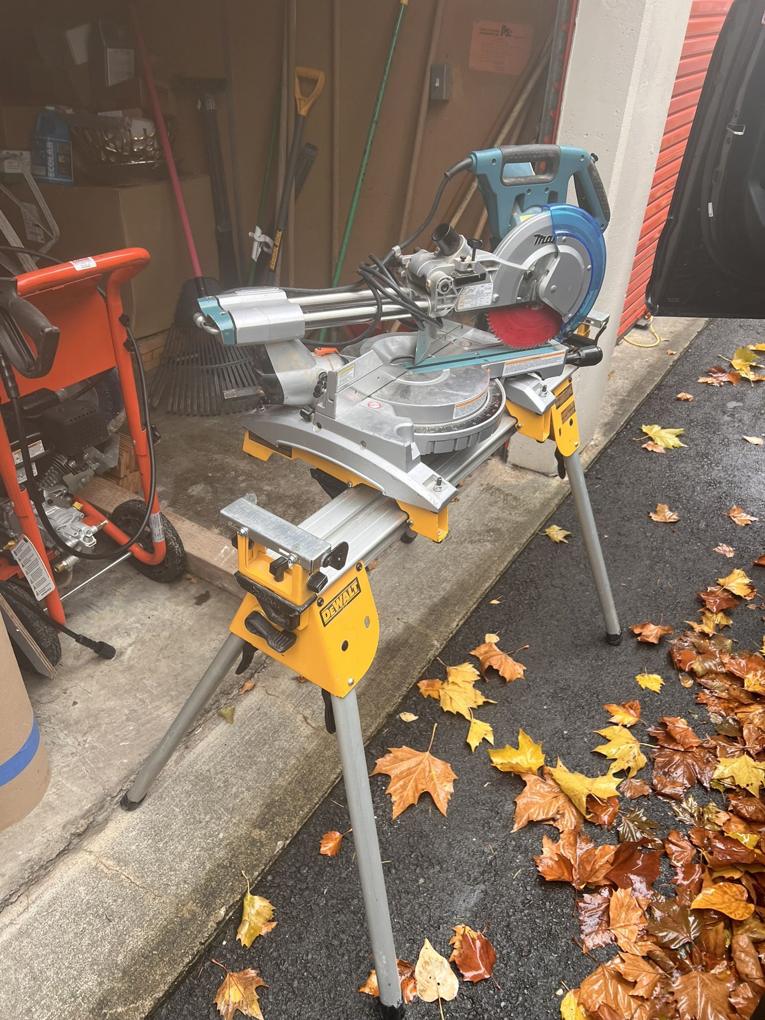 Dewalt Table Saw, Table Saw Stand, Miter Saw Stand (4ft), Makita Miter Saw.