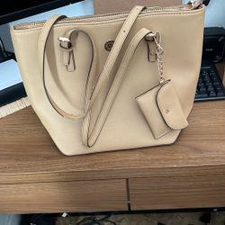 Anne Klein Large Cross bag 