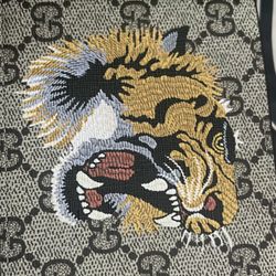 Gucci Bifold Wallet GG Supreme Tiger Beige