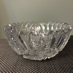 Beautiful Vintage Cut Crystal Glass Centerpiece Bowl 