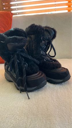 The North Face kids boots size 13