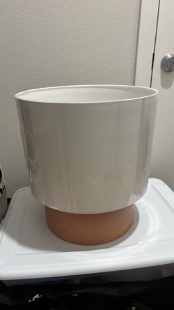 14” Plant Pot