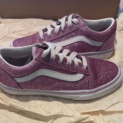 Kids Vans tennis shoes