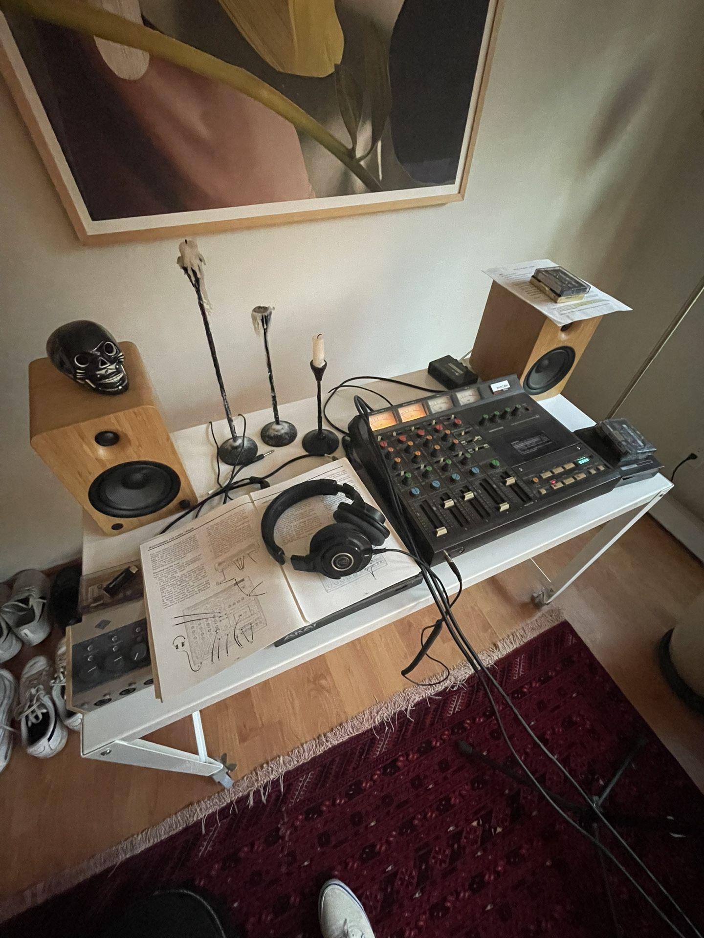 White Ikea Desk w/ casters