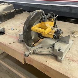 12” DeWalt mitre saw
