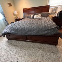 King Size Bed And Frame With 2 Matching Nightstands