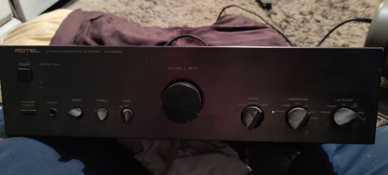 Rotel Stereo Integrated Amplifer Model RA-980BX