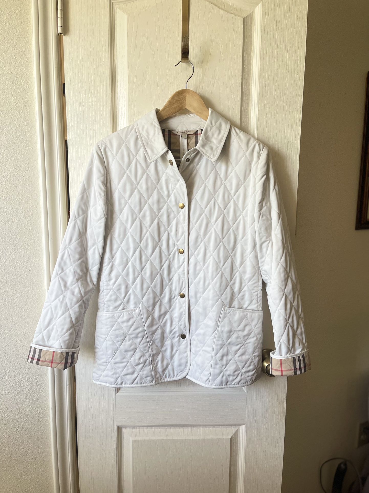 Authentic Burberry London White Jacket small