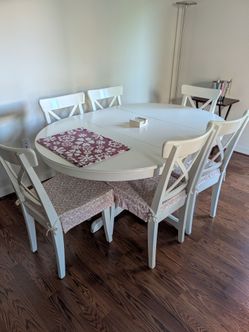 Dining table with 6 chairs