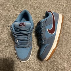 Philly Dunks Size 8