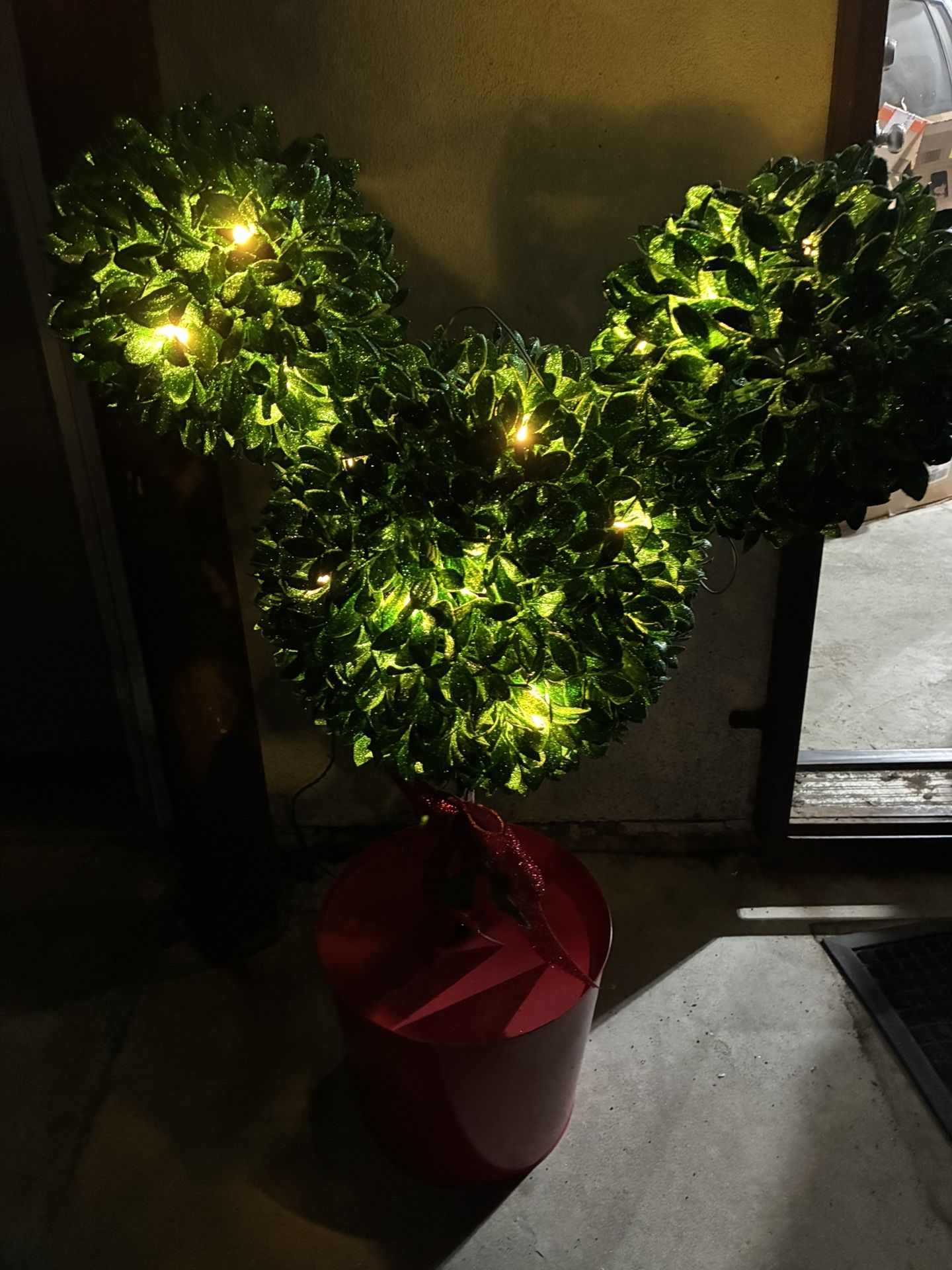 Disney Mickey Mouse LED Topiary Tree Christmas Decoration – White – 3 FT