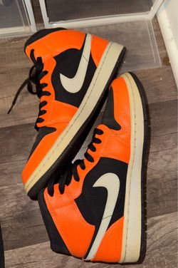 3 jordans