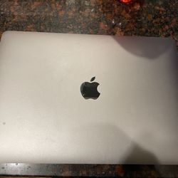 Apple MacBook Air 2020 13 Inch 8gb 121gb
