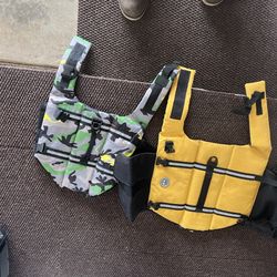 Dog life jacket