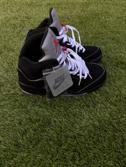 Jordan 5 Metalic 5. (read description)