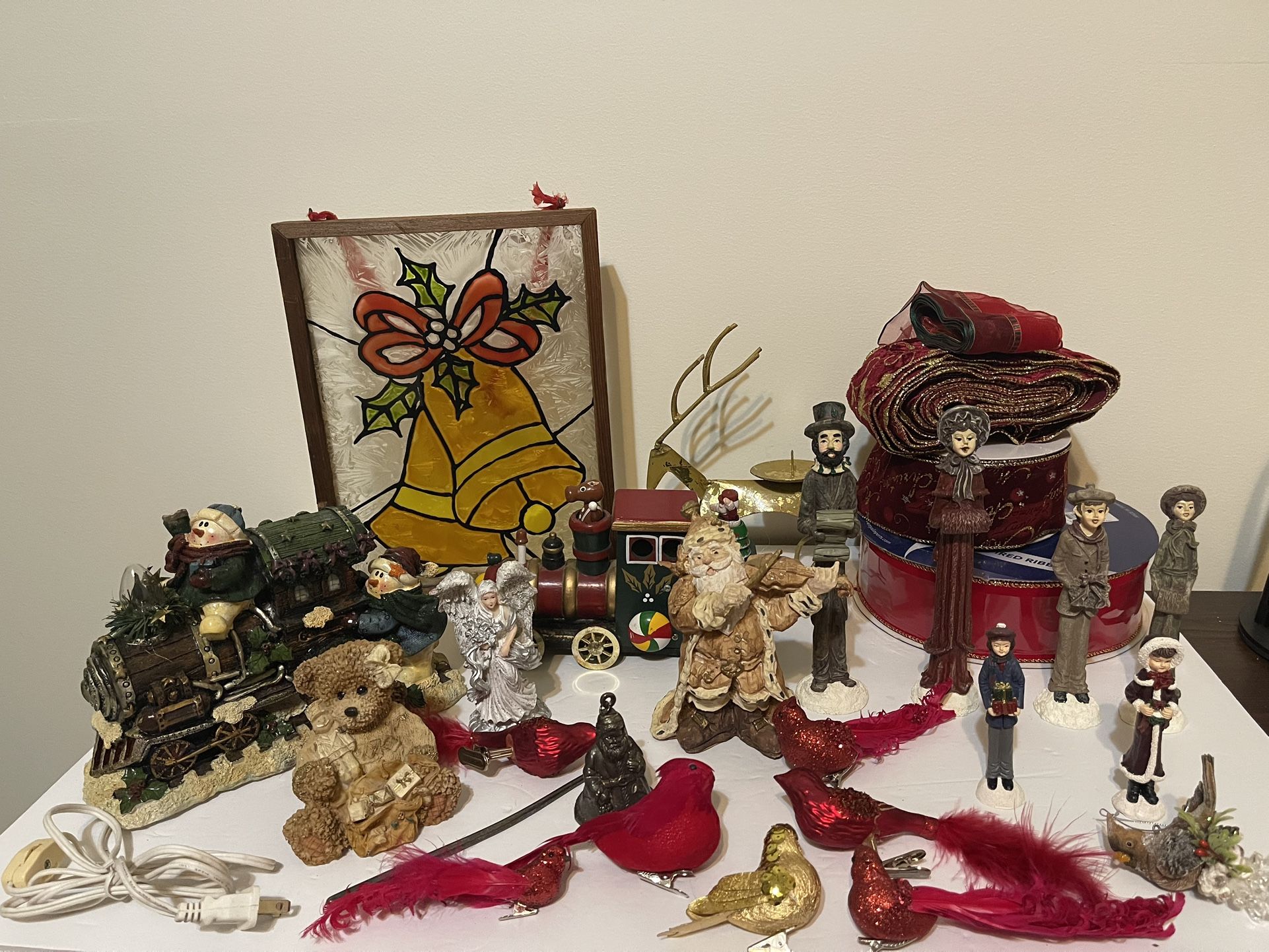 #10 Lot Of Christmas Items AS IS