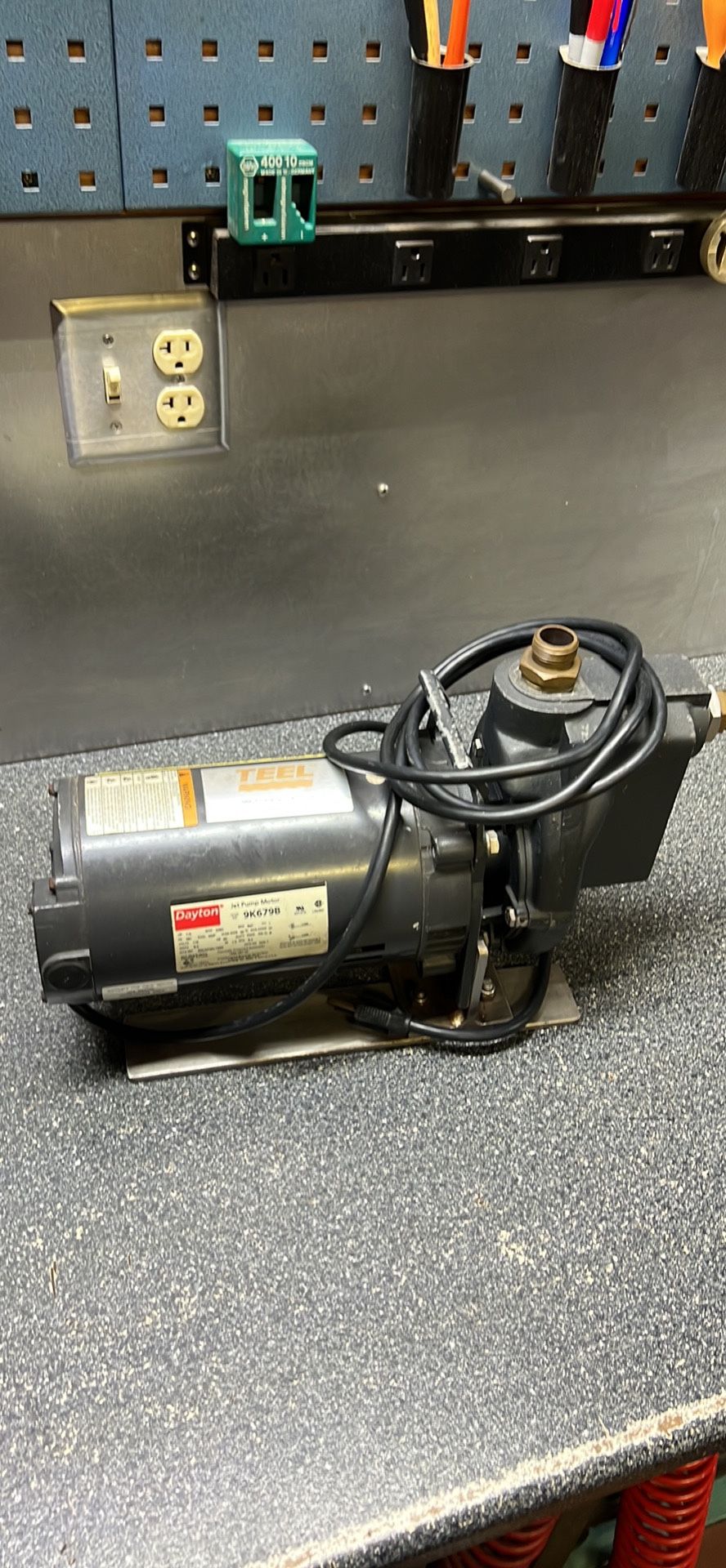 NOS Teel Utility Pump 2P390A And 1/2hp Dayton Motor 9k679B
