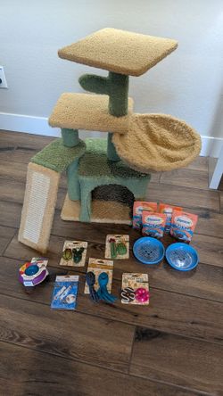 Ultimate Kitten / Cat Starter Kit – Cat Tree, Toys, Bowls & Treats! $60 Firm for All