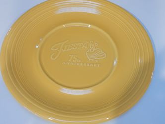 Fiesta 75th Anniversary Soup Tureen in Marigold.