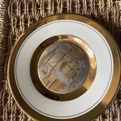 24 k t Dynasty FINE CHINA BY DYNASTY .PRODUCED FOR COLLECTORS AROUND THE WORLD CHINA