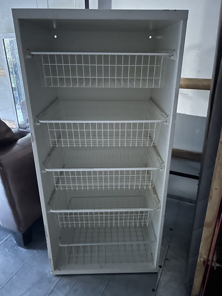 White Shelf