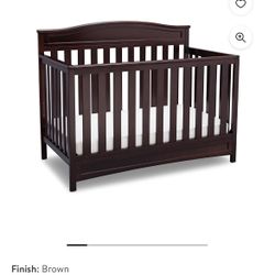 Delta Convertible Crib