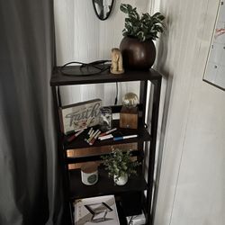 Bookshelve 