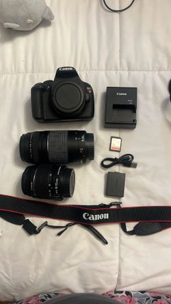 Canon EOS  Rebel  T5 DSLR camera  Bundle w/ 18-55 mm & 75-300 mm Lenses + Battery and Bag
