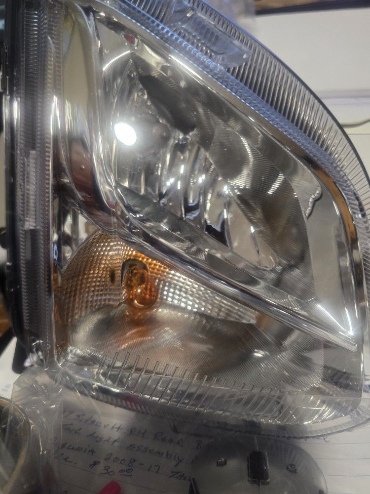 Bogyl Fog Light And Signal front Right Side Only Fits 2015-21 Equinox Bumper Lamp Halogen Type # 499