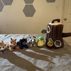 Plush Treehouse with 5 stuffed forest animals