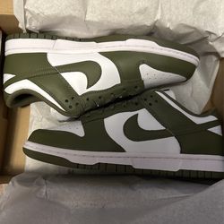 Nike Dunk Olive