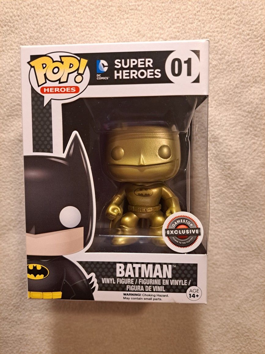 Funko Pop Batman #01 [GOLD colored] (Gamestop Exclusive) comes