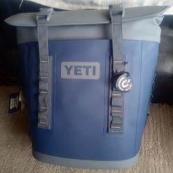 Yeti Backpack Cooler M12