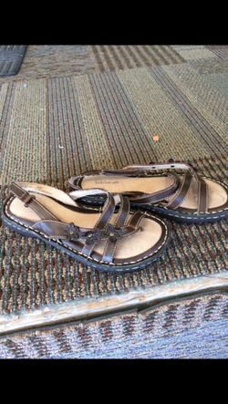 Girls sandals