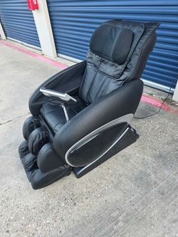 Massaging chair