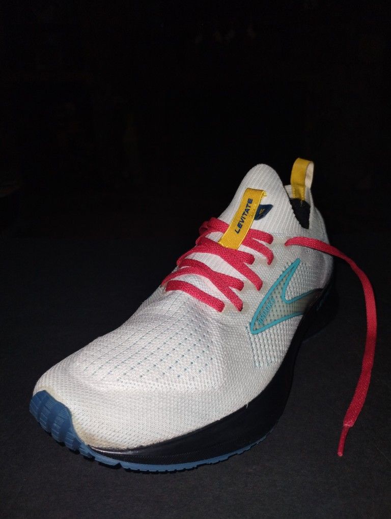 (Size-7Men / 8-8.5Women) Great Condition, Brooks Levitate Stealthfit 5 Unisex Runners (D Standard) (190)
