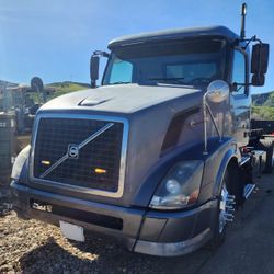 2011 Volvo Roll Off