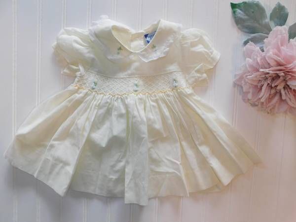 Vintage Carriage Boutiques Baby Girls 3 Month Yellow Smocked Dress