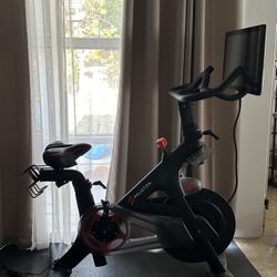 Peloton Bike 