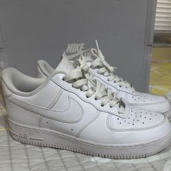 Nike Air Force 1