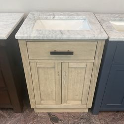24” Grey Oak Bathroom Vanity with Marble Top (V31)